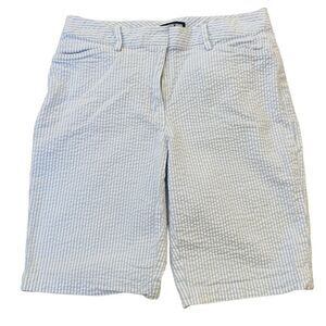 Land’s End Light Blue White Stripe Seersucker Mid Rise Bermuda Shorts Sz 10